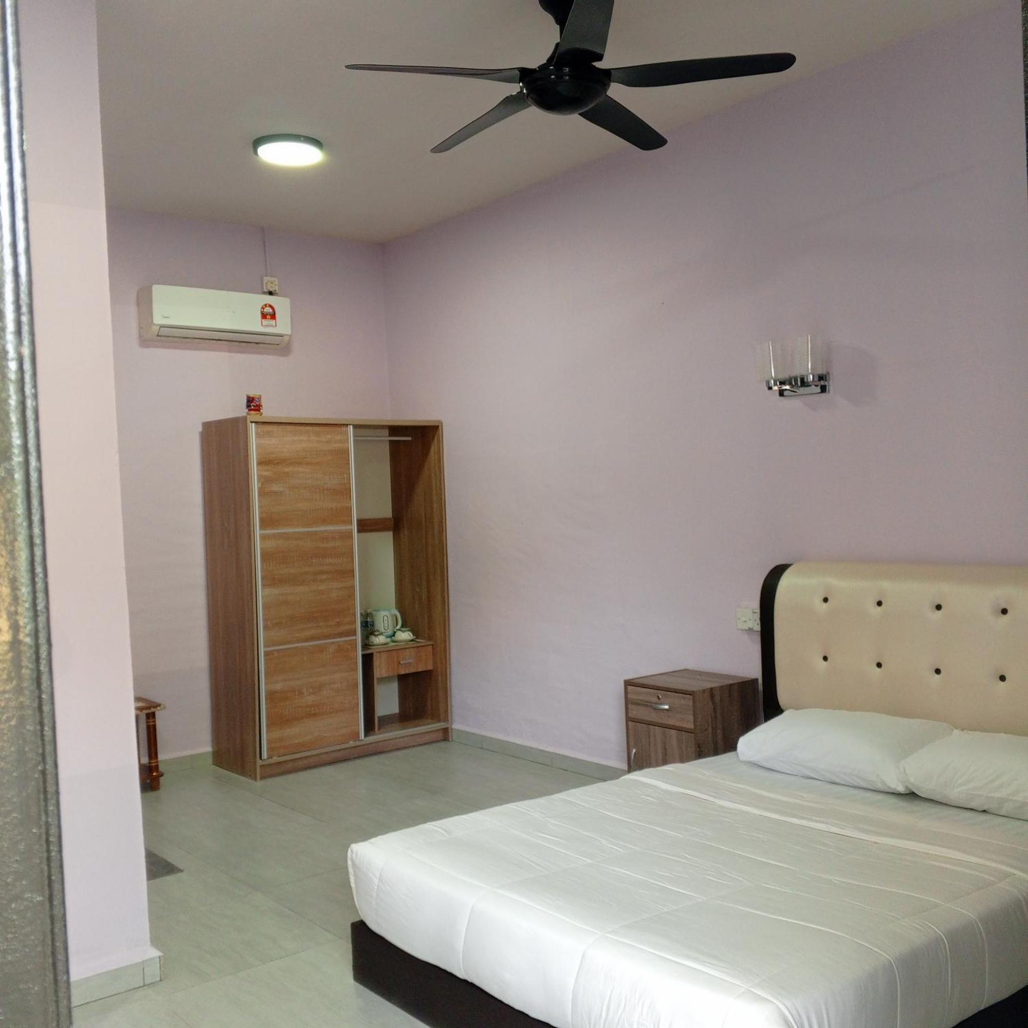 Sukau Tomanggong View Bed & Breakfast Habitación foto