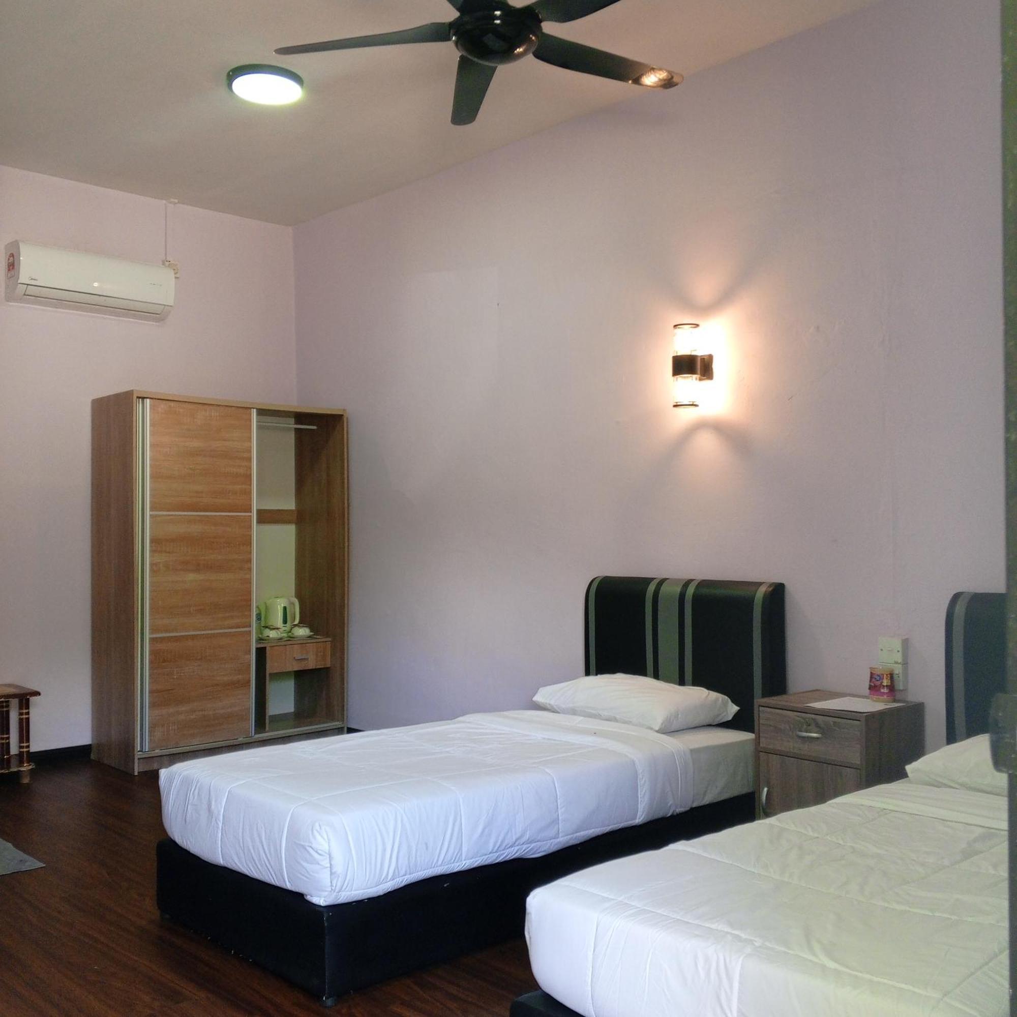 Sukau Tomanggong View Bed & Breakfast Habitación foto